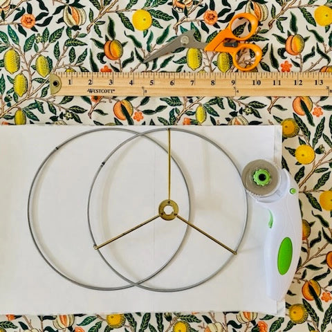 How to Properly Measure a Lampshade